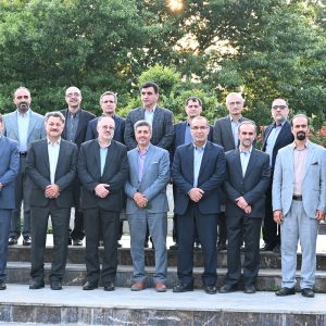بازدید رئیس سازمان جهاد کشاورزی مازندران از مجموعه تولیدی هلدینگ مامطیر (10)